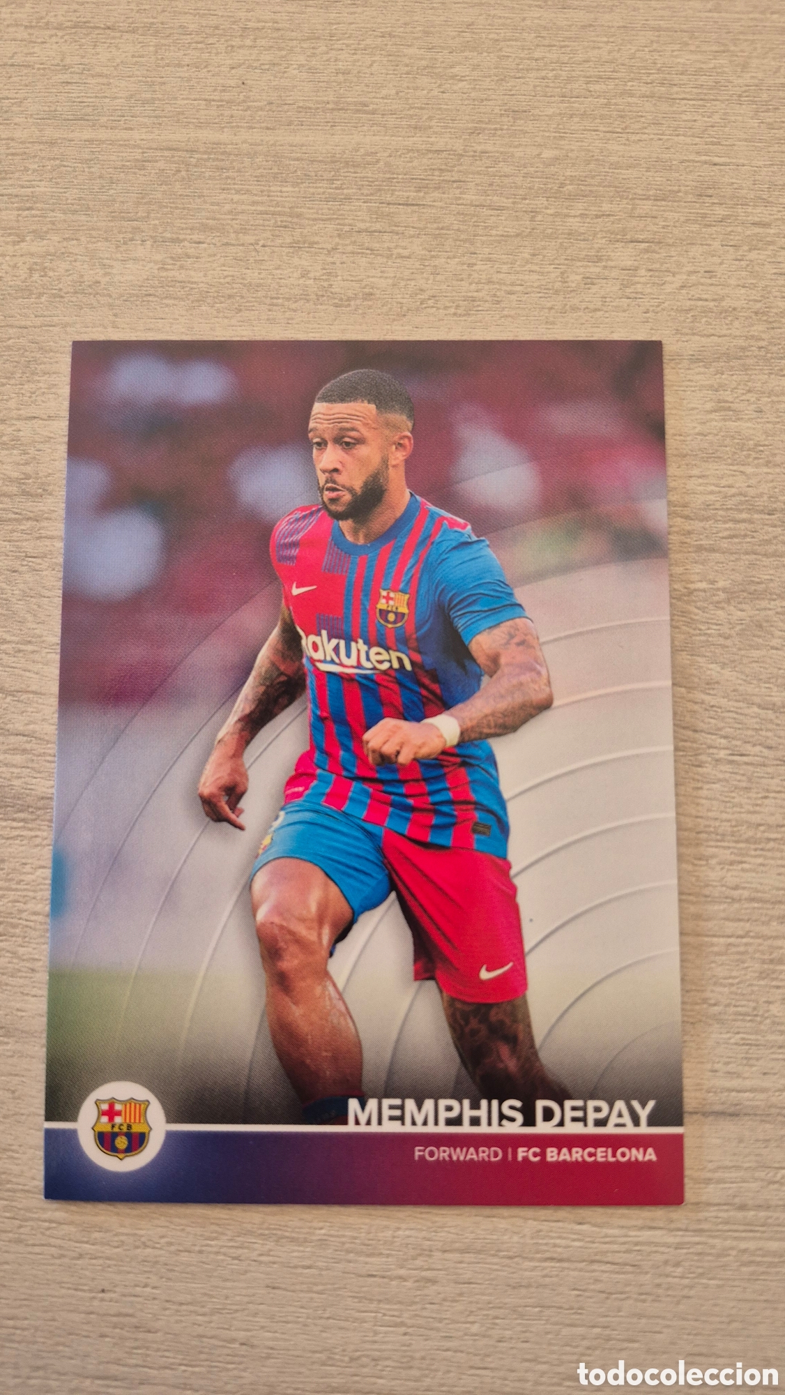Cartes &agrave; collectionner de Football: N&deg;18 Memphis Depay Topps FC Barcelona 2021