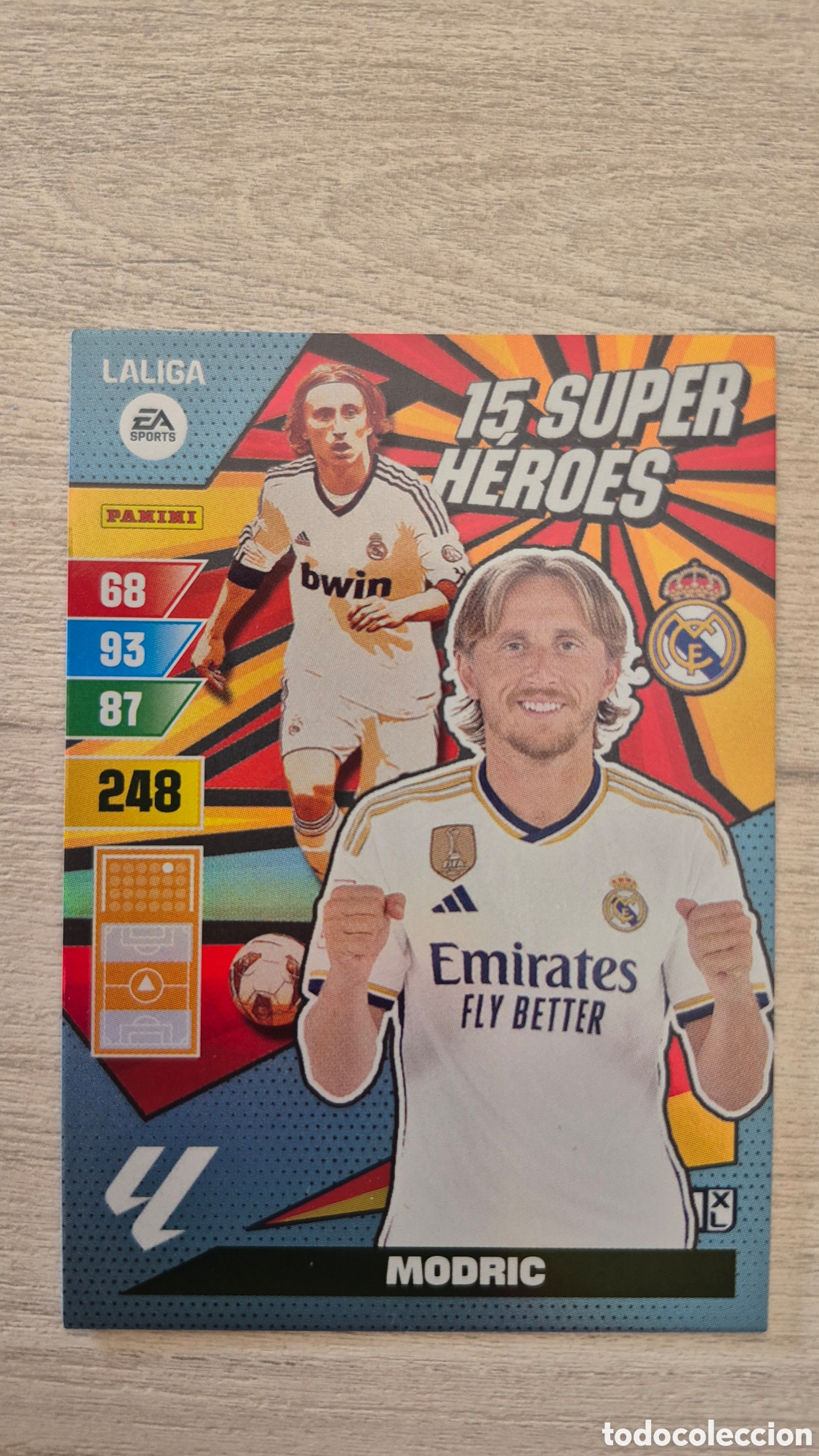 Cartes &agrave; collectionner de Football: 15 SuperHeroes Modric Adrenalyn 23/24