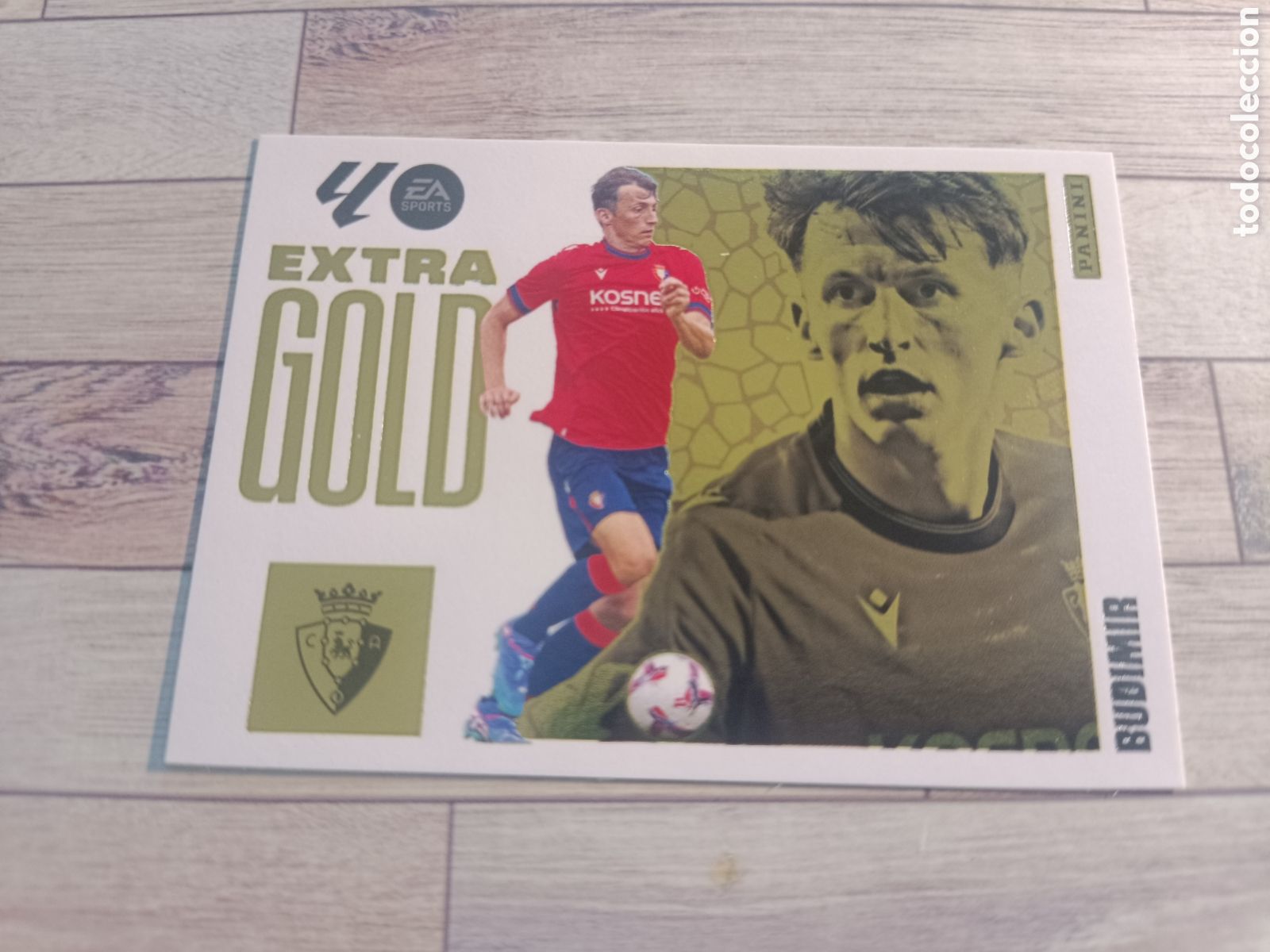 Cromos de F&uacute;tbol: BUDIMIR EXTRA GOLD OSASUNA LIGA ESTE 2025 2026 PANINI 25 26 NUNCA PEGADO