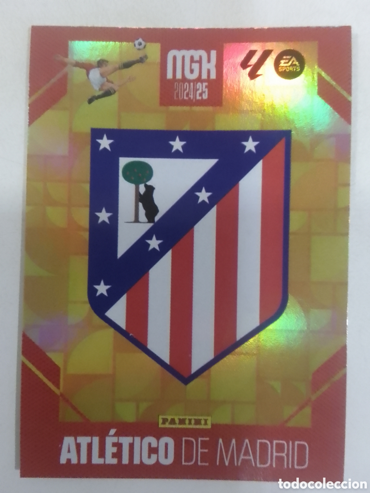 Cromos de F&uacute;tbol: Megacracks 2024-25 n&deg; 55 escudo Atl&eacute;tico de Madrid.