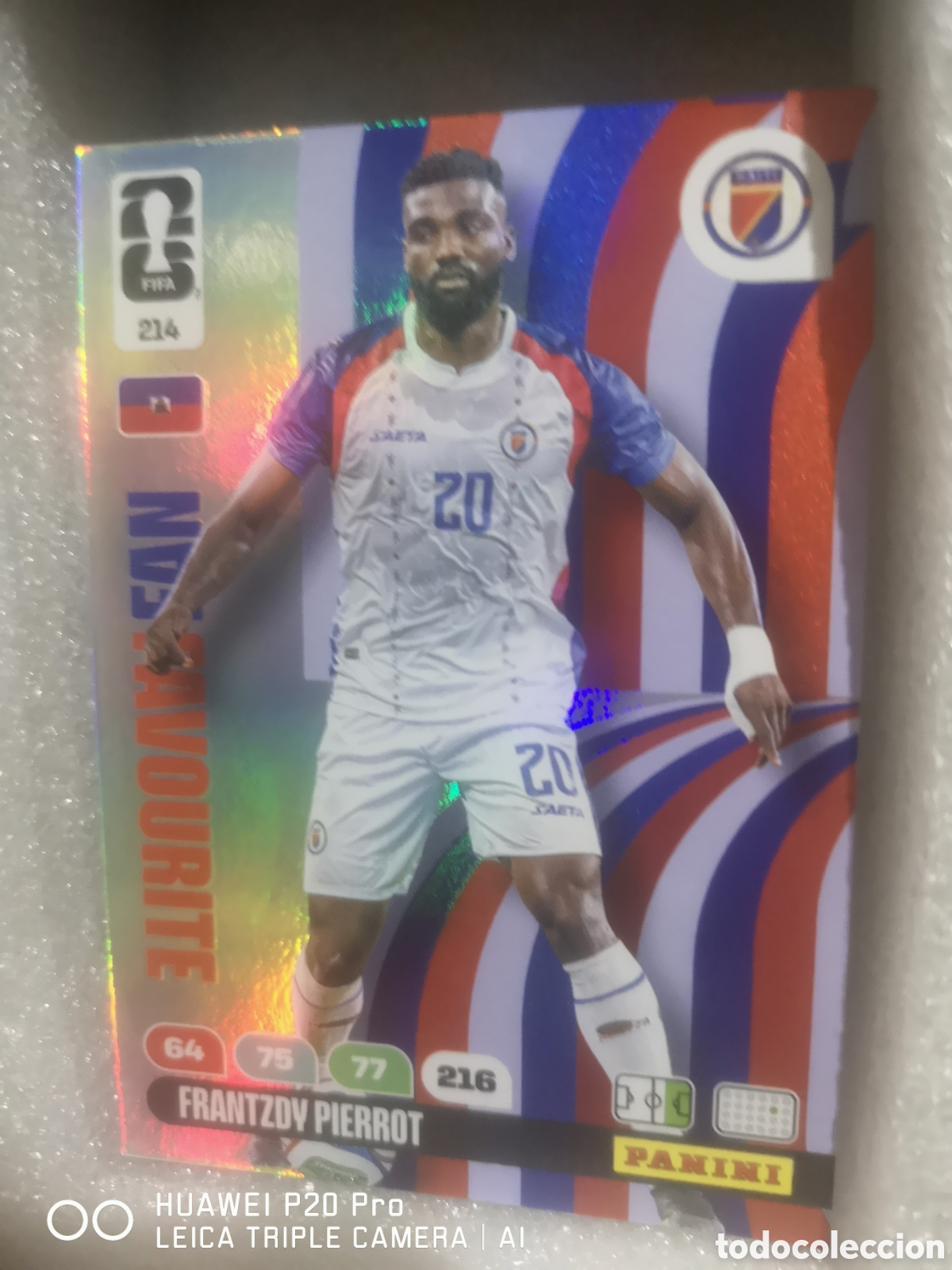 Cromos de F&uacute;tbol: ADRENALYN XL FIFA WORLD CUP 2026 FAN FAVOURITE FRANTZDY PIERROT 214