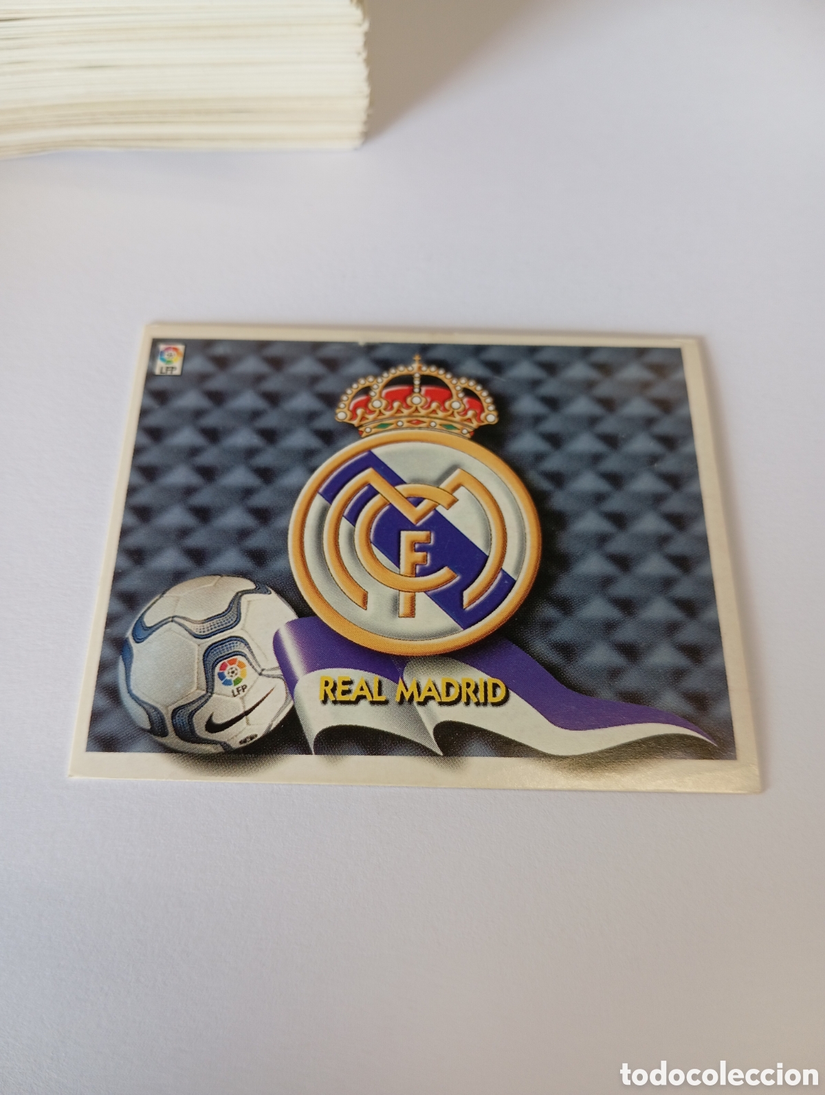 Cromos de F&uacute;tbol: ESCUDO Real Madrid LIGA ESTE 2000 2001 PANINI 00 01 NUEVO SIN PEGAR