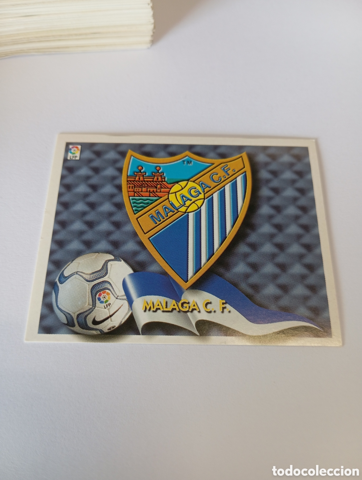 Football Stickers: ESCUDO M&aacute;laga LIGA ESTE 2000 2001 PANINI 00 01 NUEVO SIN PEGAR