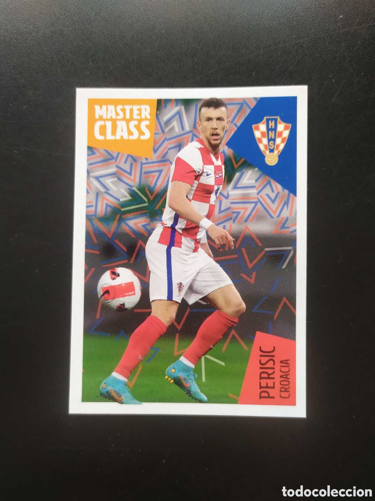 Cromos de F&uacute;tbol: FIFA WORLD CUP 2022 QATAR idolos Roja Carrefour panini Perisic n&deg; 66 Croacia