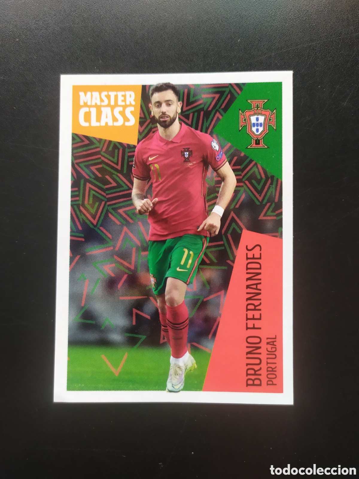 Figurine di Calcio: FIFA WORLD CUP 2022 QATAR idolos Roja Carrefour panini Bruno Fernandes n&deg; 48 Portugal