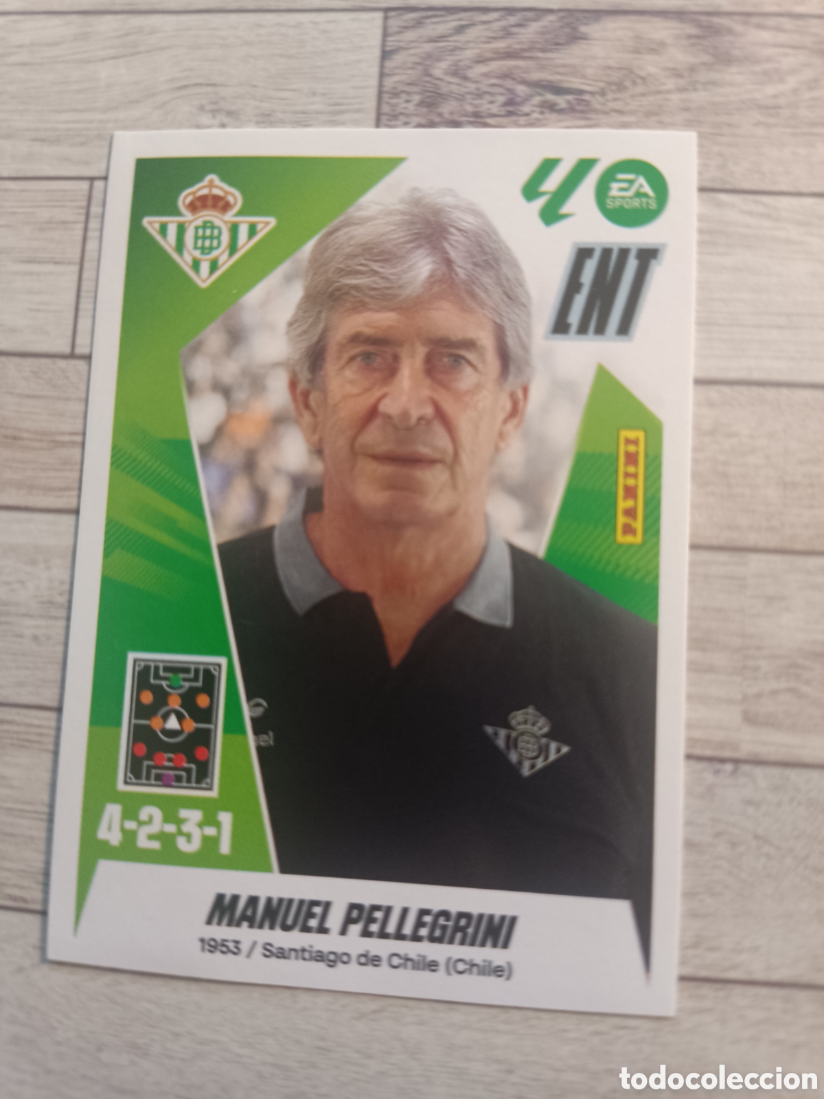 Cromos de F&uacute;tbol: 2 MANUEL PELLEGRINI ENTRENADOR REAL BETIS LIGA ESTE 2025 2026 PANINI 25 26 SIN PEGAR