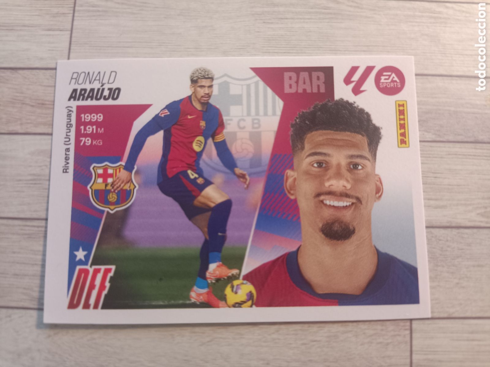 Cromos de F&uacute;tbol: 8A ARAUJO BARCELONA 8 A LIGA ESTE 2025 2026 PANINI 25 26 SIN PEGAR