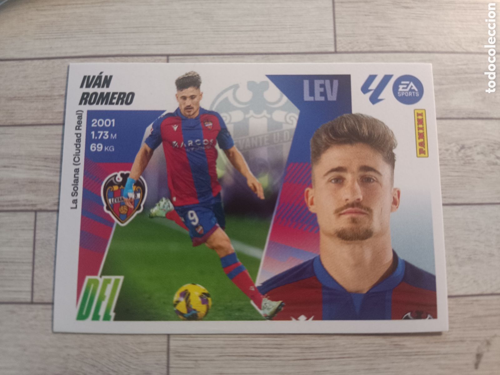 Cartes &agrave; collectionner de Football: 17 IVAN ROMERO LEVANTE UD LIGA ESTE 2025 2026 PANINI 25 26 SIN PEGAR