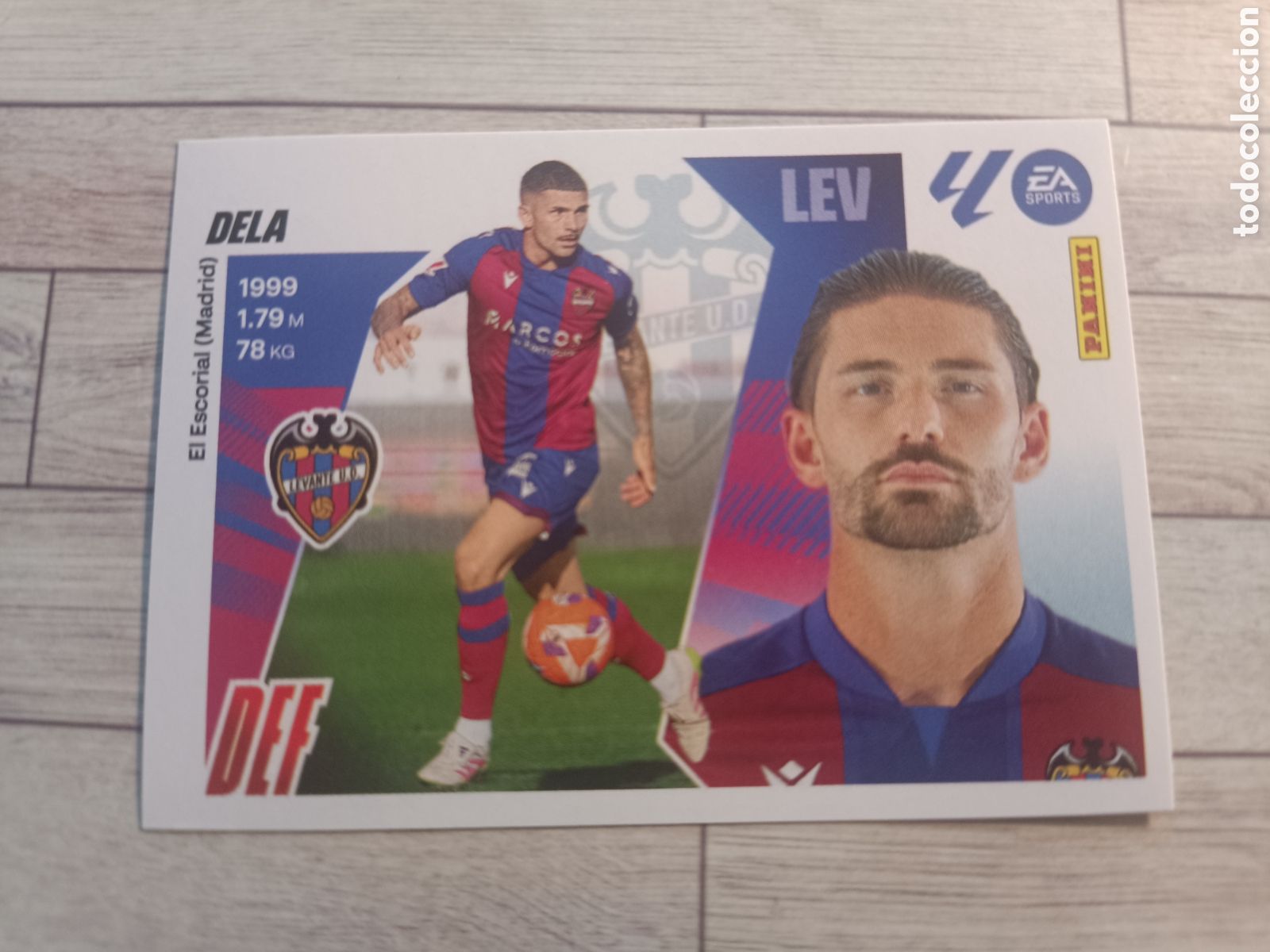 Cromos de F&uacute;tbol: 6 DELA LEVANTE UD LIGA ESTE 2025 2026 PANINI 25 26 SIN PEGAR