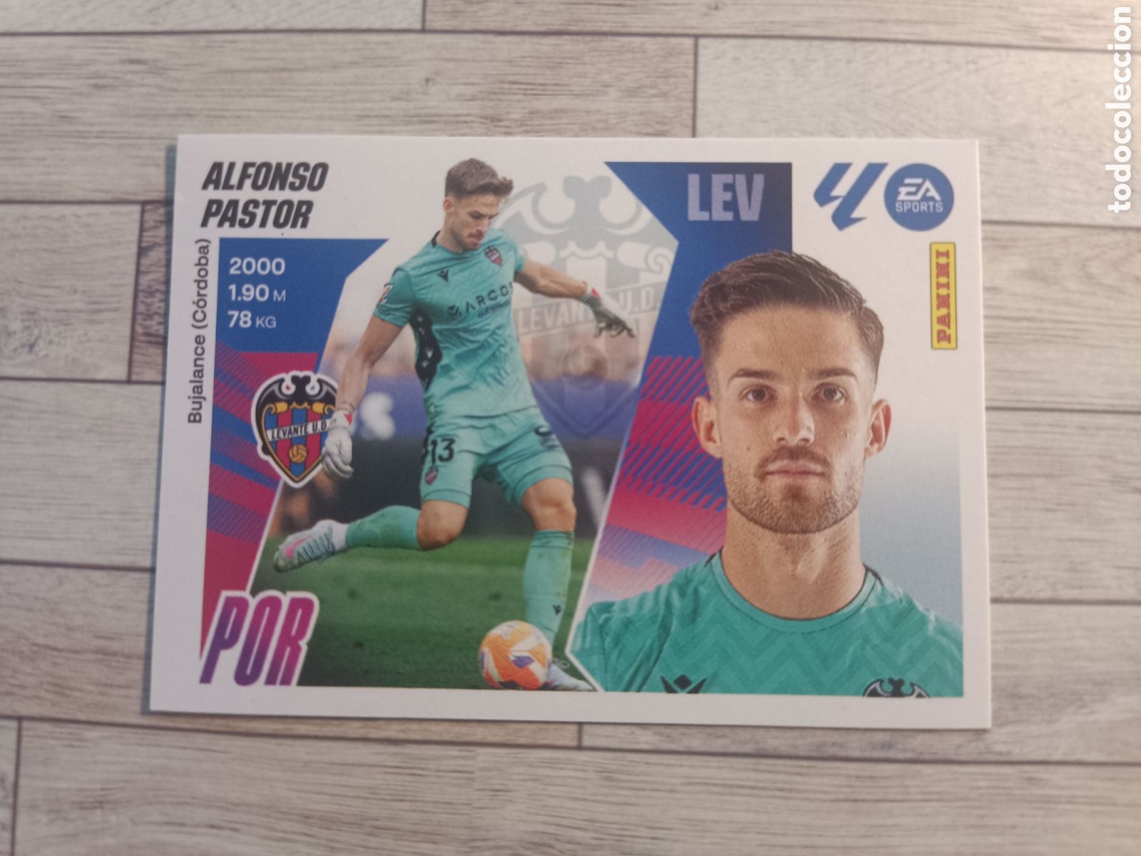 Cromos de F&uacute;tbol: 4 ALFONSO PASTOR LEVANTE UD LIGA ESTE 2025 2026 PANINI 25 26 SIN PEGAR