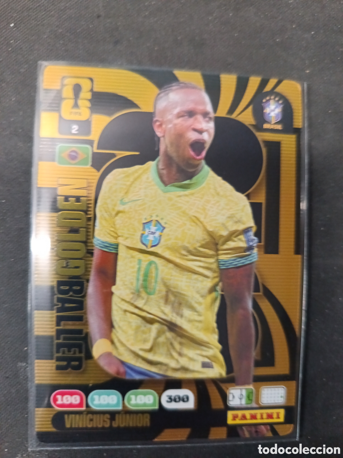 Cromos de F&uacute;tbol: 2 VIN&Iacute;CIUS J&Uacute;NIOR BRASIL GOLDEN BALLER BAL&Oacute;N ORO ADRENALYN MUNDIAL FIFA WORLD CUP 2026 PANINI