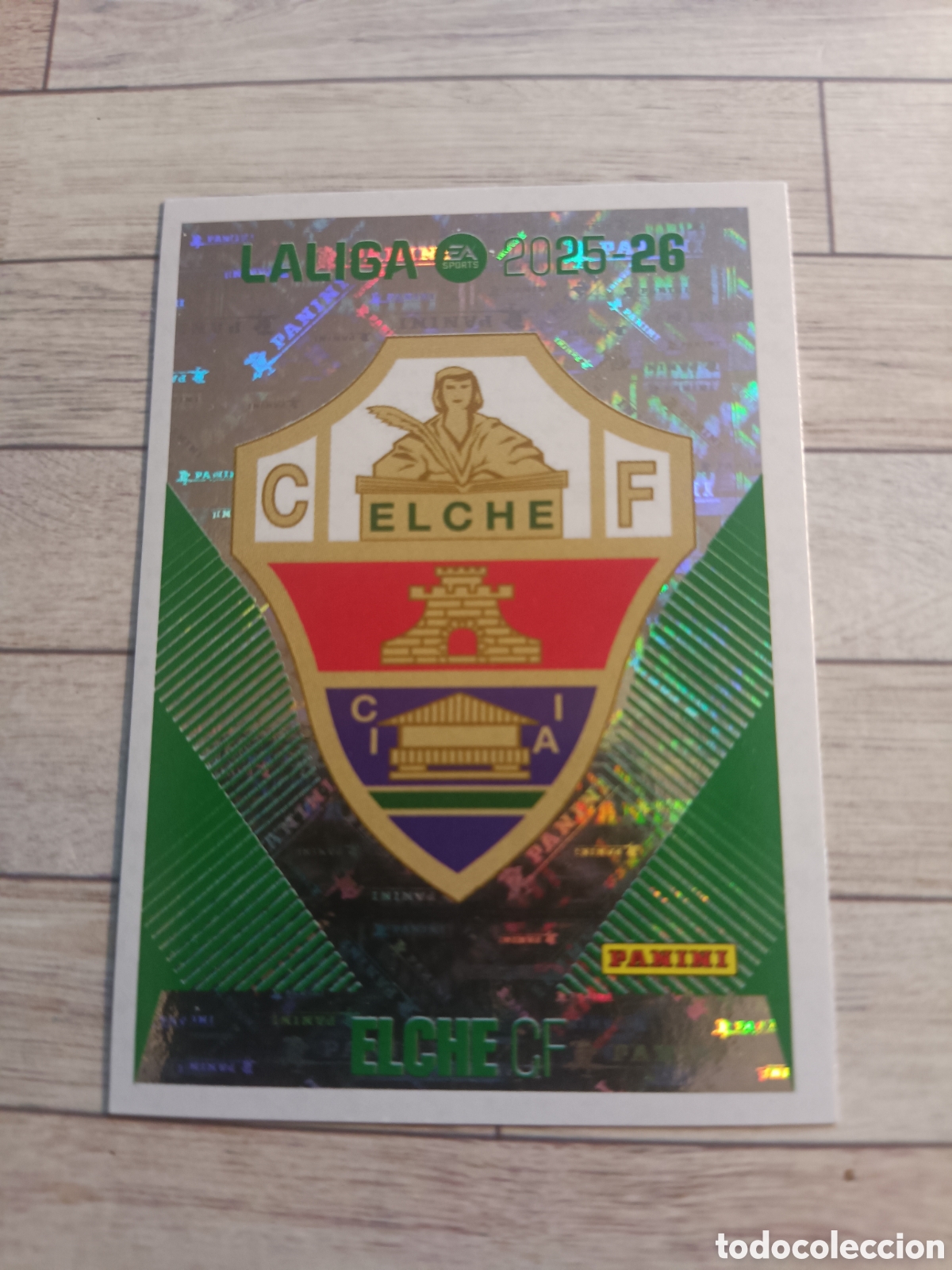 Cromos de F&uacute;tbol: 1 ESCUDO ELCHE LIGA ESTE 2025 2026 PANINI 25 26 SIN PEGAR