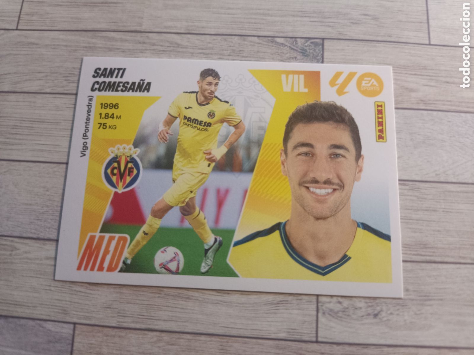 Cromos de F&uacute;tbol: 11 SANTI COMESA&Ntilde;A VILLARREAL LIGA ESTE 2025 2026 PANINI 25 26 SIN PEGAR