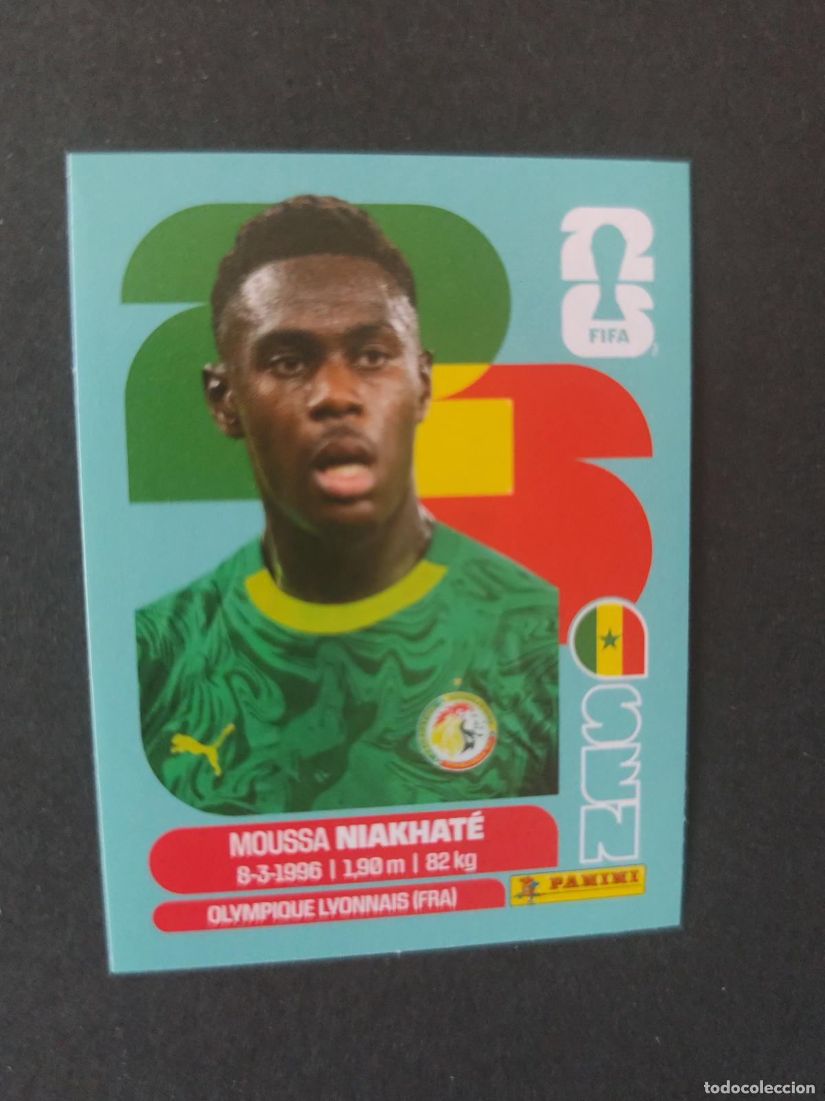 Cartes &agrave; collectionner de Football: SEN4 MOUSSA NIAKHAT&Eacute; 4 SENEGAL MUNDIAL FIFA WORLD CUP 2026 STICKER PANINI SIN PEGAR