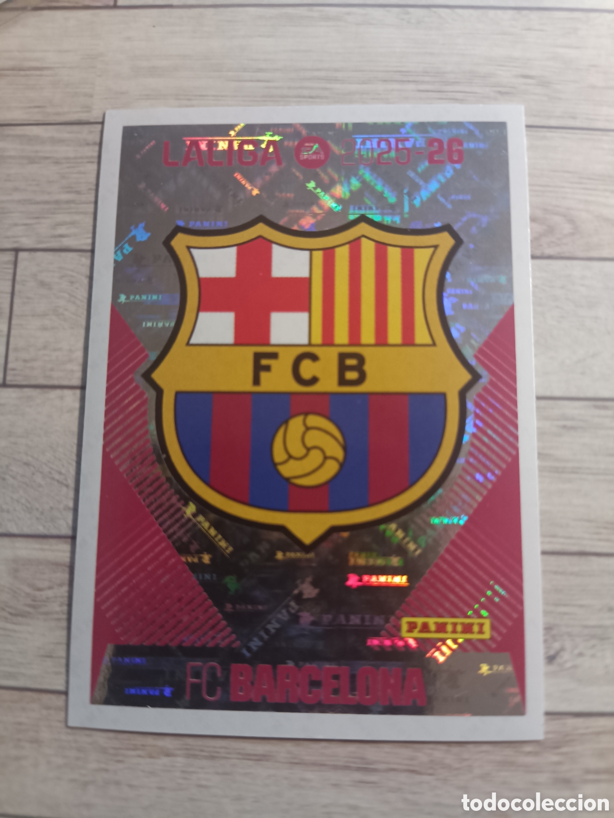 Cartes &agrave; collectionner de Football: 1 ESCUDO BARCELONA LIGA ESTE 2025 2026 PANINI 25 26 SIN PEGAR