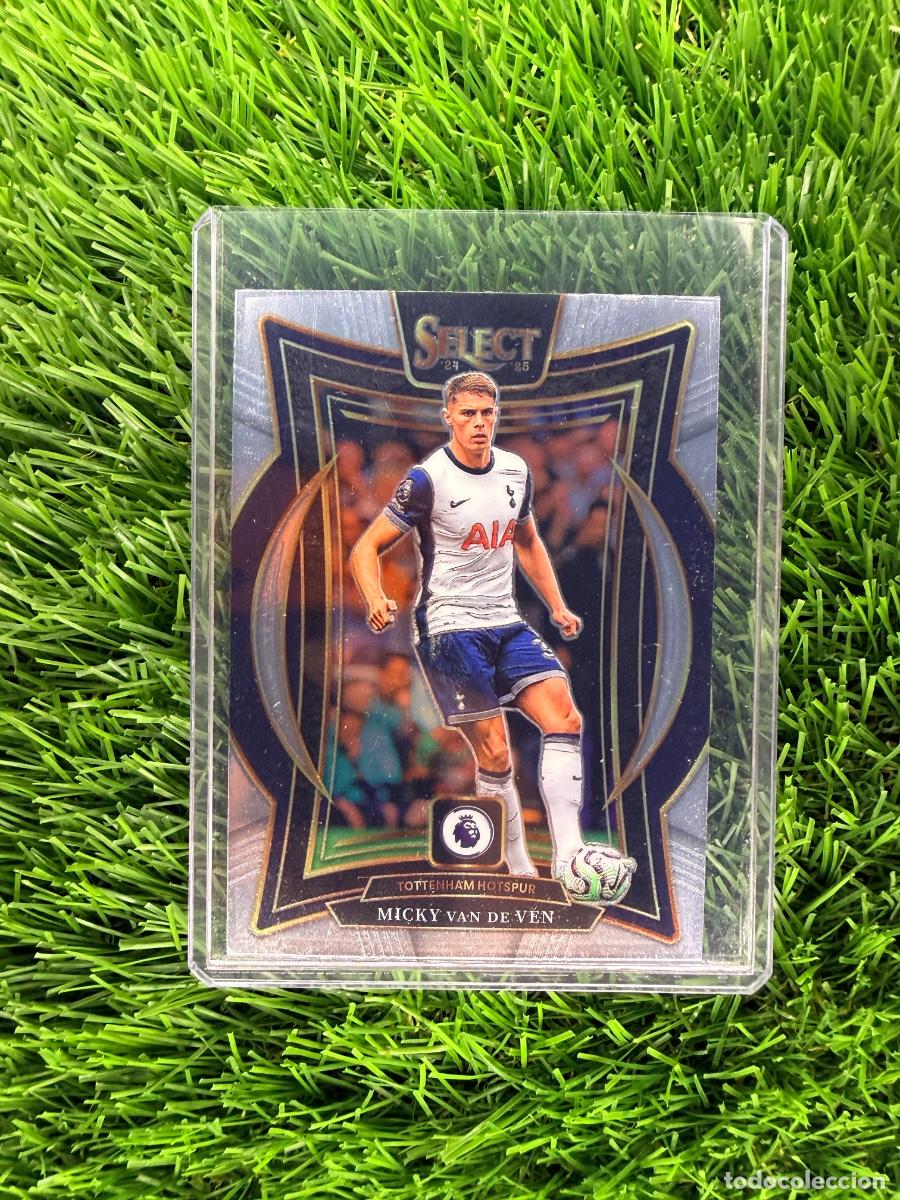Cromos de F&uacute;tbol: N&ordm; 9 Micky Van de Ven Base Terrace Tottenham Hotspur Select Premier League 24 25
