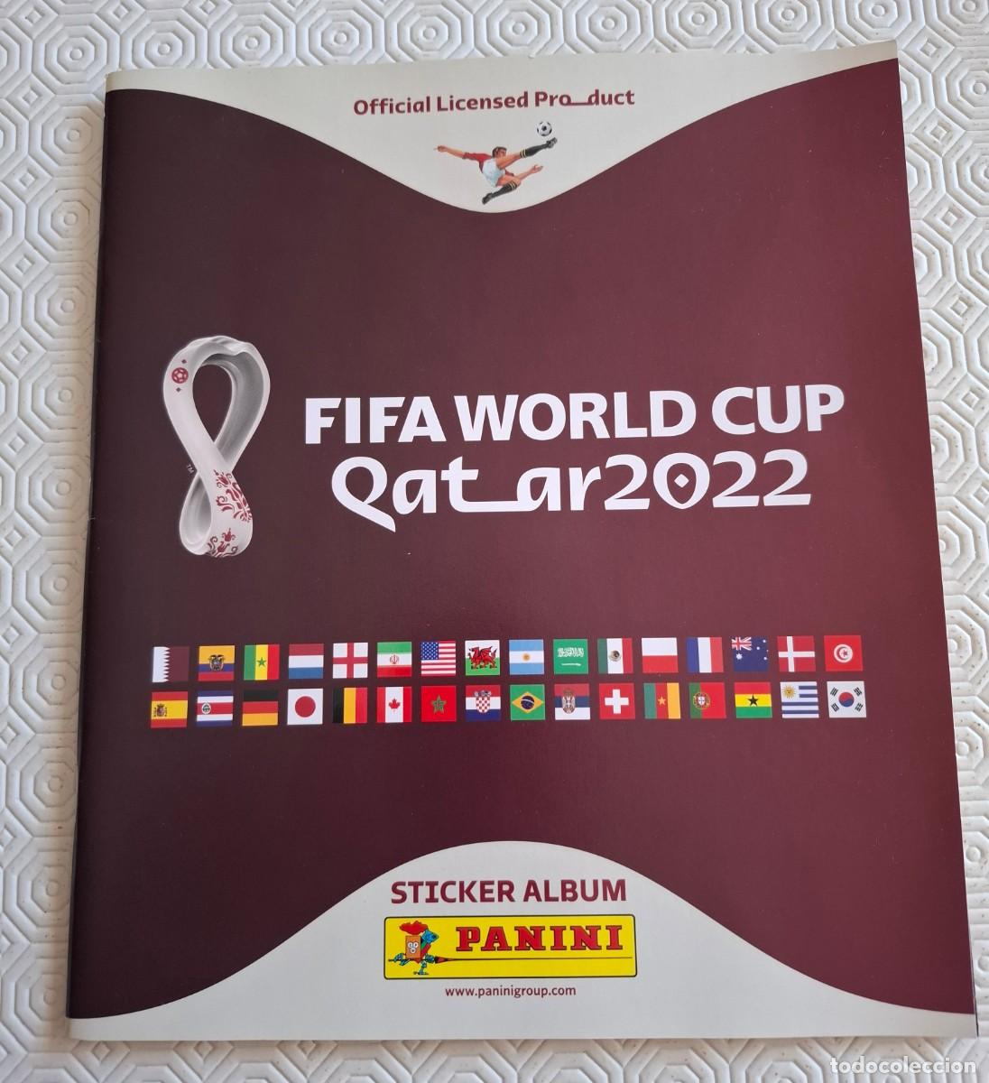 Cromos de F&uacute;tbol: Album de Cromos Mundial de Futbol 2022 - Panini - Vacio con 10 cromos sueltos