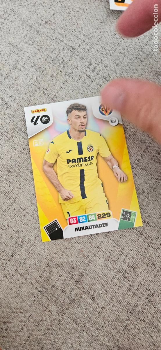 Cromos de F&uacute;tbol: villarreal 357 mikautadze adrenalyn 2025 2026 25 26 trading card