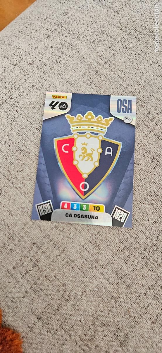 Cromos de Futebol: osasuna 235 escudo adrenalyn 2025 2026 25 26 trading card