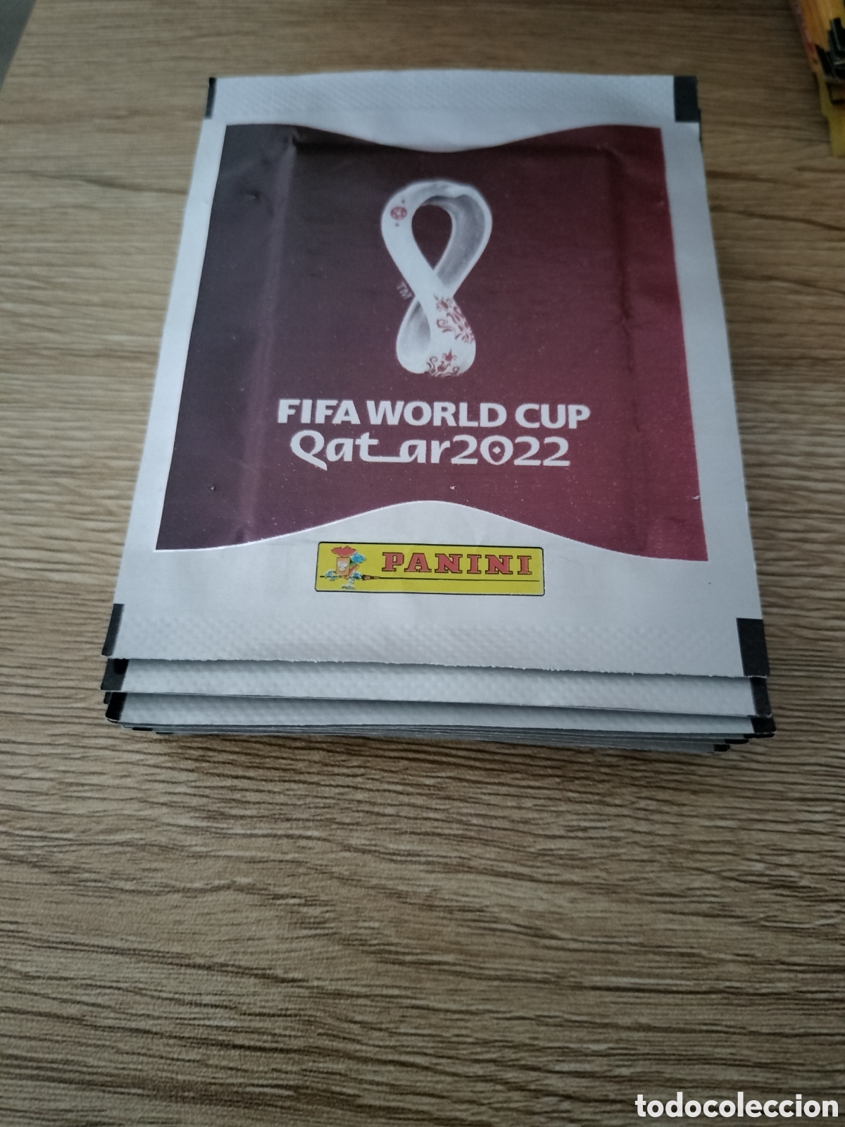 Cromos de F&uacute;tbol: Lote de 25 sobres sin abrir de Panini Qatar 2022 (Messi Cristiano Ronaldo pueden salir)