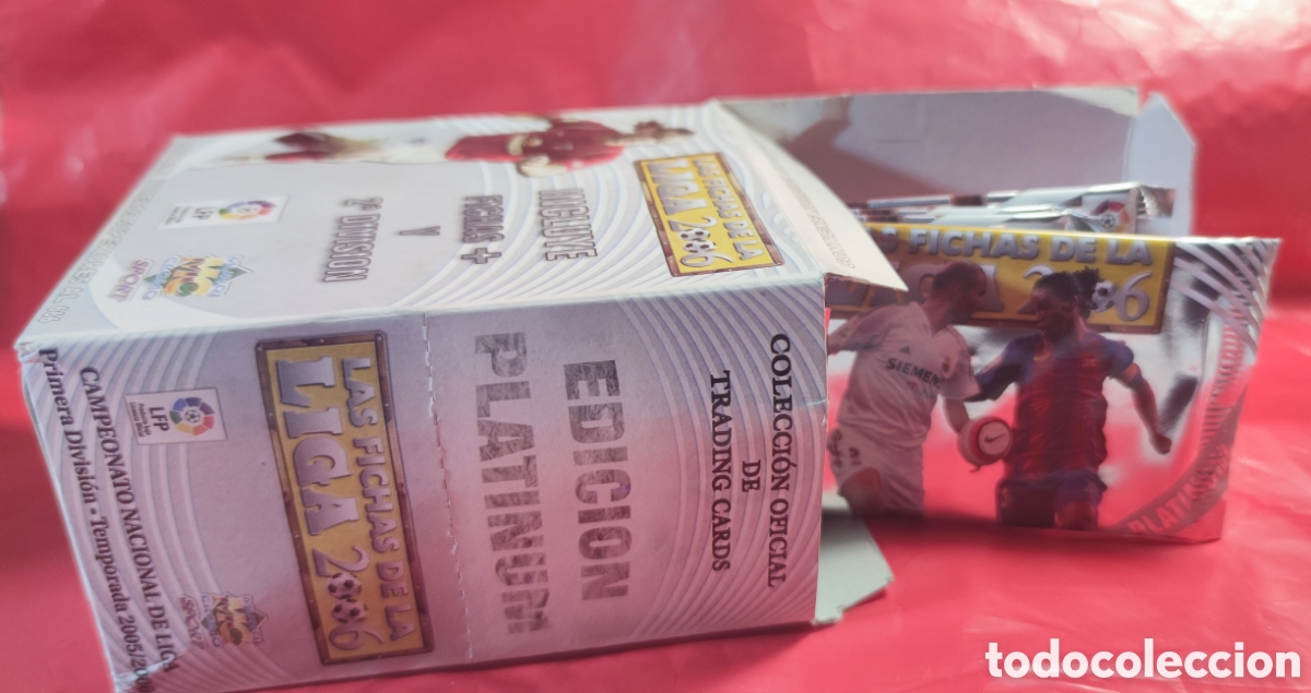 Cromos de F&uacute;tbol: Caja con 25 sobres sin abrir Mundicromo 2007 edici&oacute;n Platinum