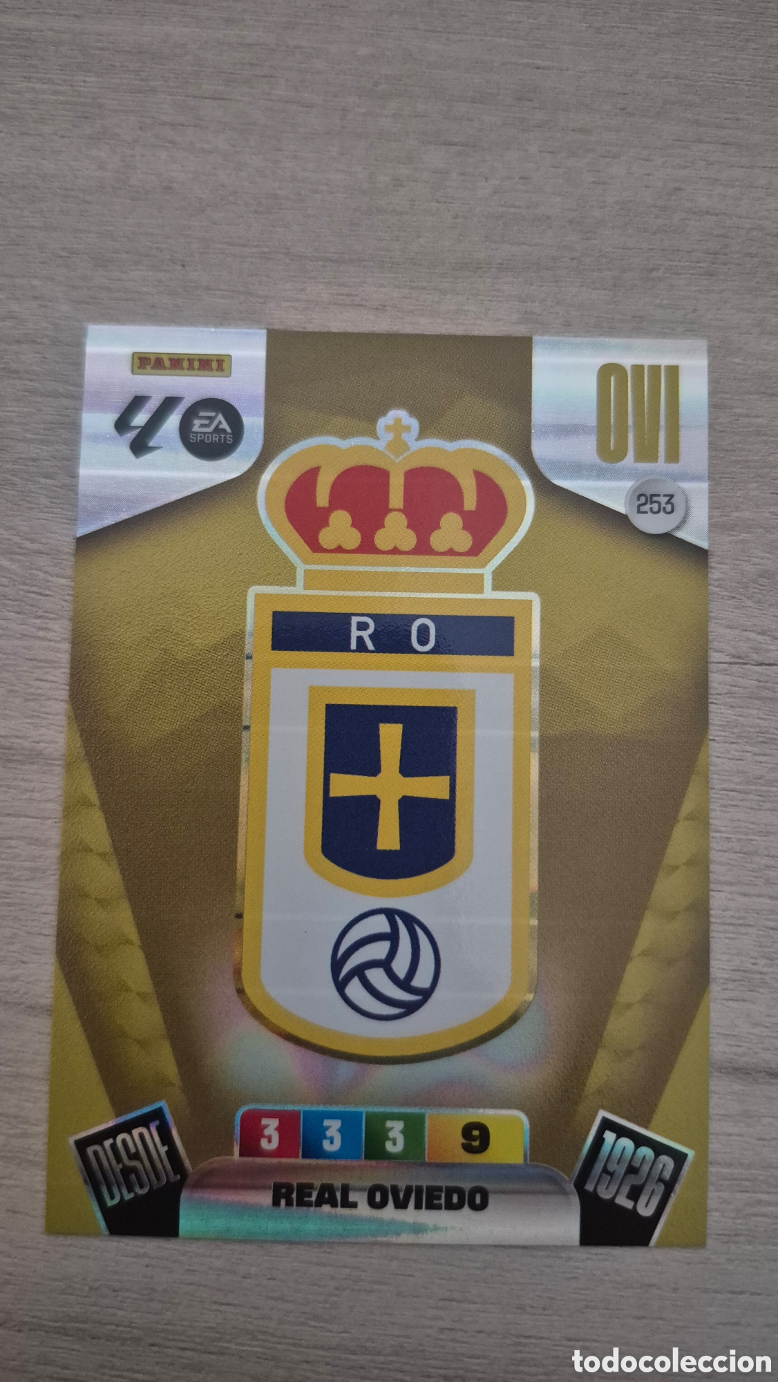 Cromos de F&uacute;tbol: N&deg;253 Escudo Oviedo Adrenalyn 25/26