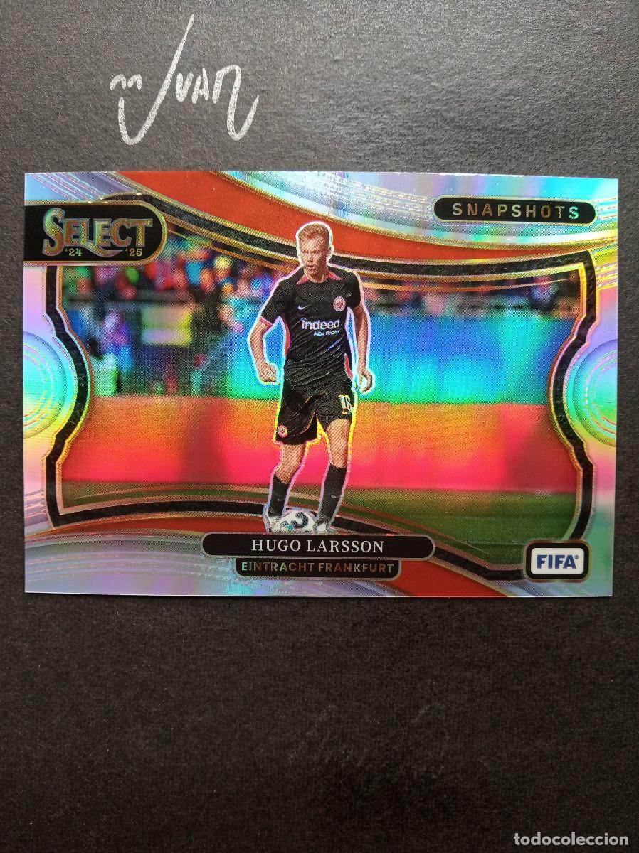 Figurine di Calcio: N&ordm; 4 SNAPSHOTS PRIZM HUGO LARSSON EINTRACHT FRANKFURT ⚽ PANINI &reg; SELECT FIFA 2024 2025 24 25 NUEVO