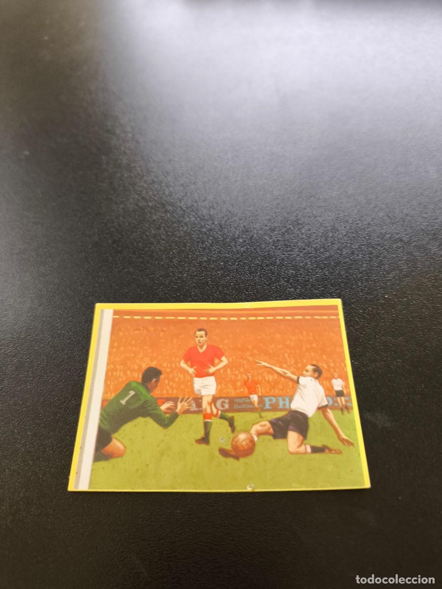 Cromos de F&uacute;tbol: 30 Hungr&iacute;a derrotada SIN PEGAR DANONE FUTBOL EN ACCION MUNDIAL 1982 82 NO PANINI