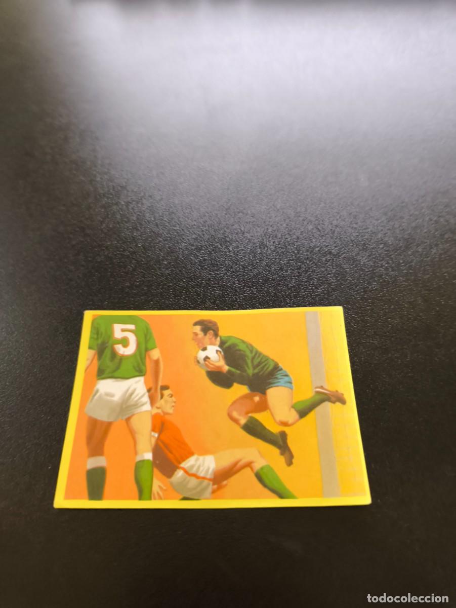 Cromos de F&uacute;tbol: 31 Antonio Carvajal SIN PEGAR DANONE FUTBOL EN ACCION MUNDIAL 1982 82 NO PANINI