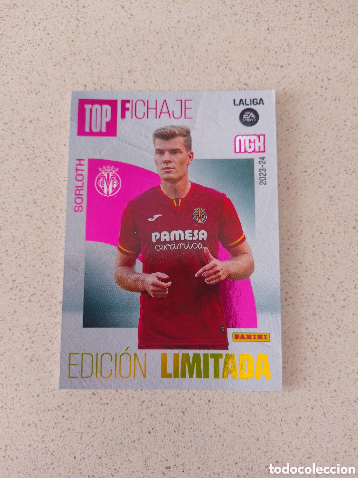 Cromos de F&uacute;tbol: CARTA TOP FICHAJE EDICI&Oacute;N LIMITA SORLOTH VILLARREAL. MEGACRACKS 23/24.