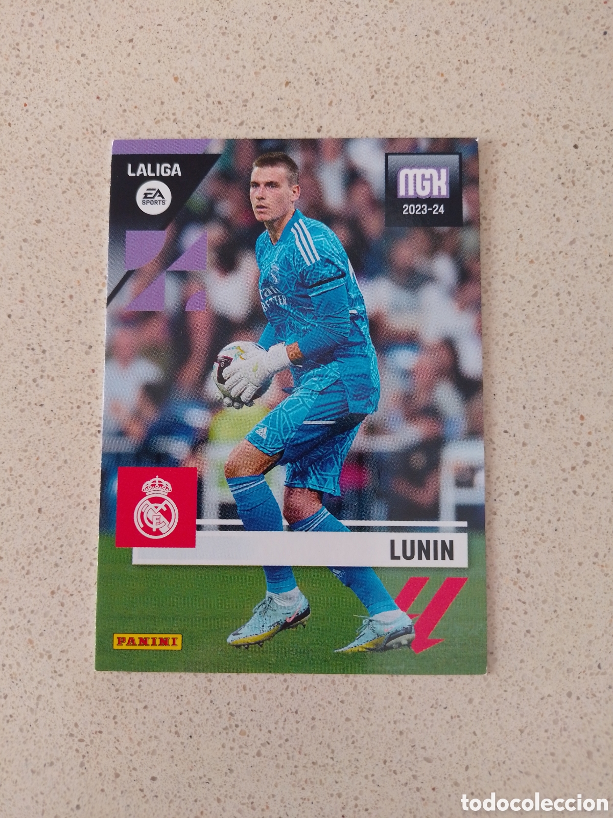 Fu&szlig;ball-Sticker: CARTA 237 LUNIN REAL MADRID. MEGACRACKS 23/24.