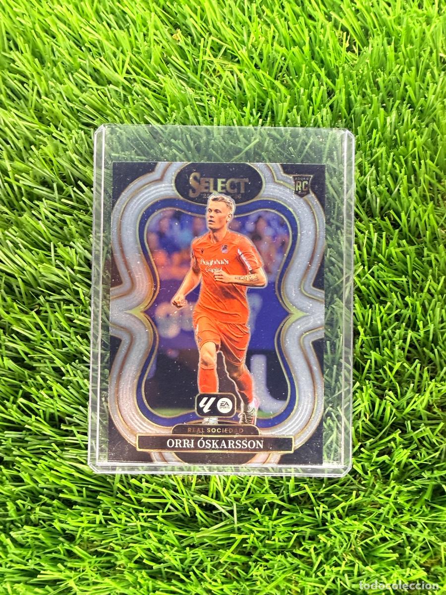 Fu&szlig;ball-Sticker: N&ordm; 165 Orri &Oacute;skarsson Base Mezzanine Real Sociedad Select Liga 25 26