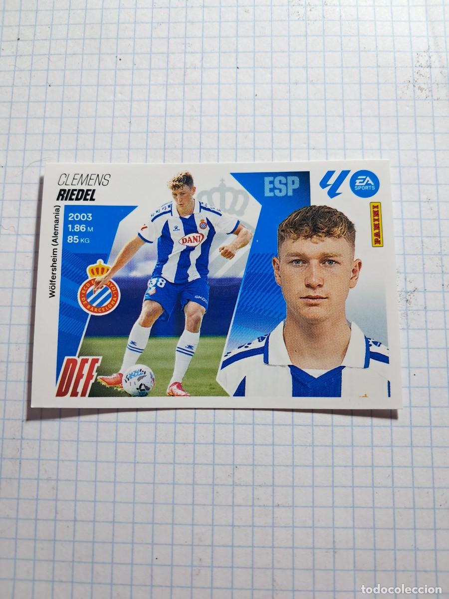 Cromos de F&uacute;tbol: CROMO LIGA ESTE TEMPORADA 25/26: COLOCA RIEDEL, N&deg; 8 BIS
