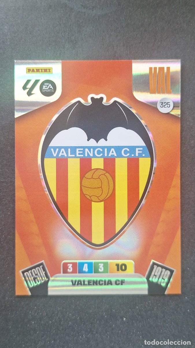 Cromos de Futebol: L3 ESCUDO VALENCIA C. F. 325 ADRENALYN XL LIGA 2025/2026 25 26 PANINI