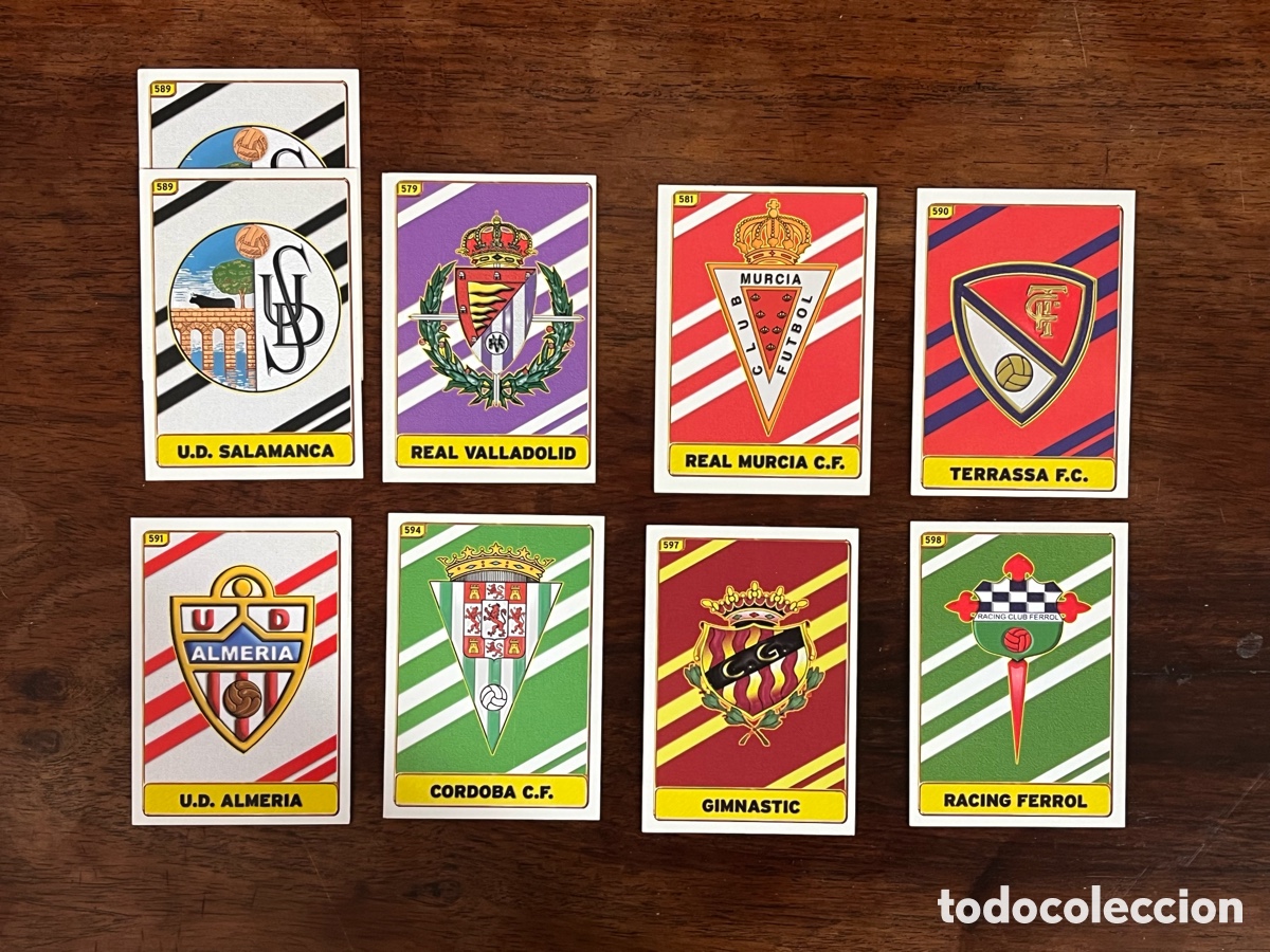 Cromos de Futebol: 9 CROMOS DE ESCUDOS DE LOS EQUIPOS DE F&Uacute;TBOL DE LA SEGUNDA DIVISI&Oacute;N 2004-2005