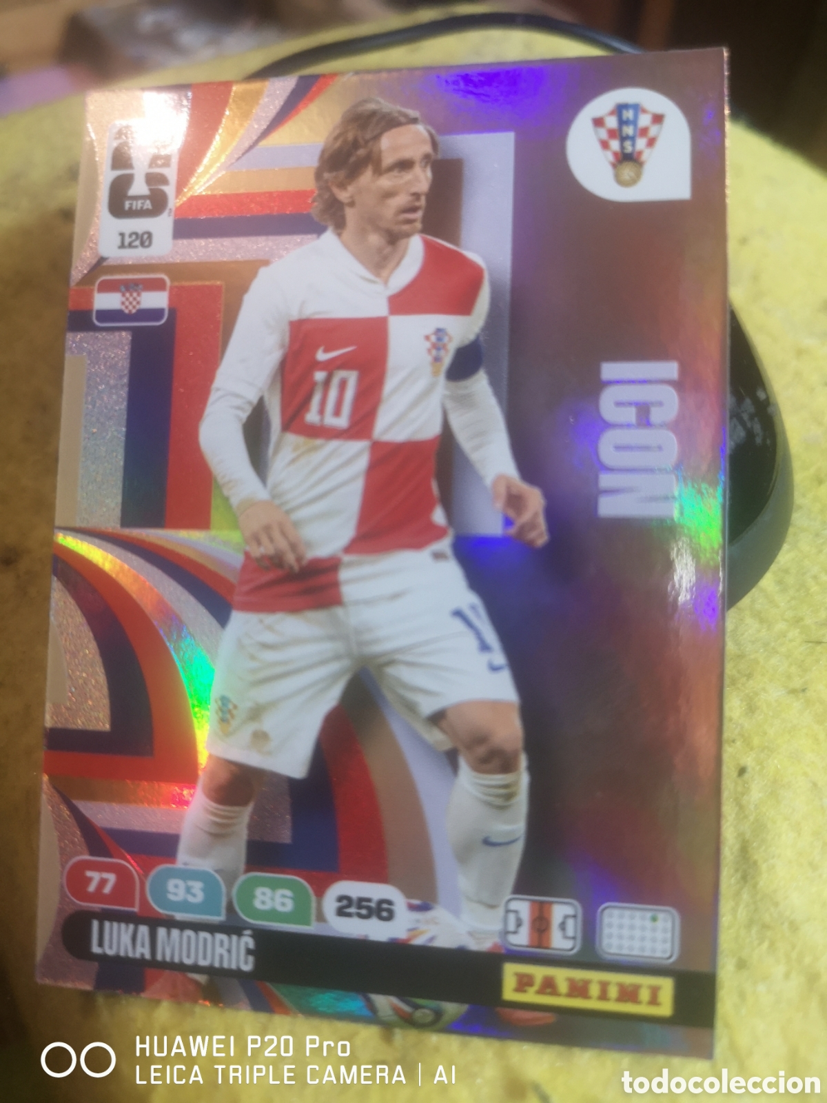 Cromos de F&uacute;tbol: ADRENALYN XL FIFA WORLD CUP 2026 ICON LUKA MODRIC 120 CROACIA