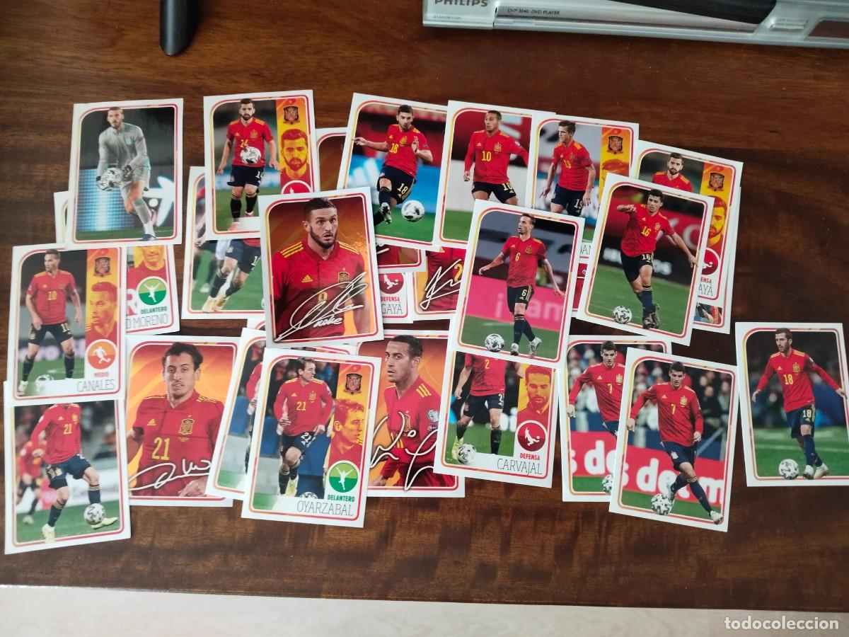 Cromos de F&uacute;tbol: 27 cromos del &Aacute;lbum de la Selecci&oacute;n.