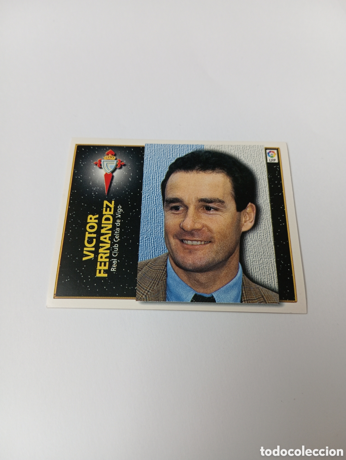 Cromos de F&uacute;tbol: ENTRENADOR V&Iacute;CTOR FERN&Aacute;NDEZ Celta Liga Este 1998 1999 NUEVO SIN PEGAR 98 99