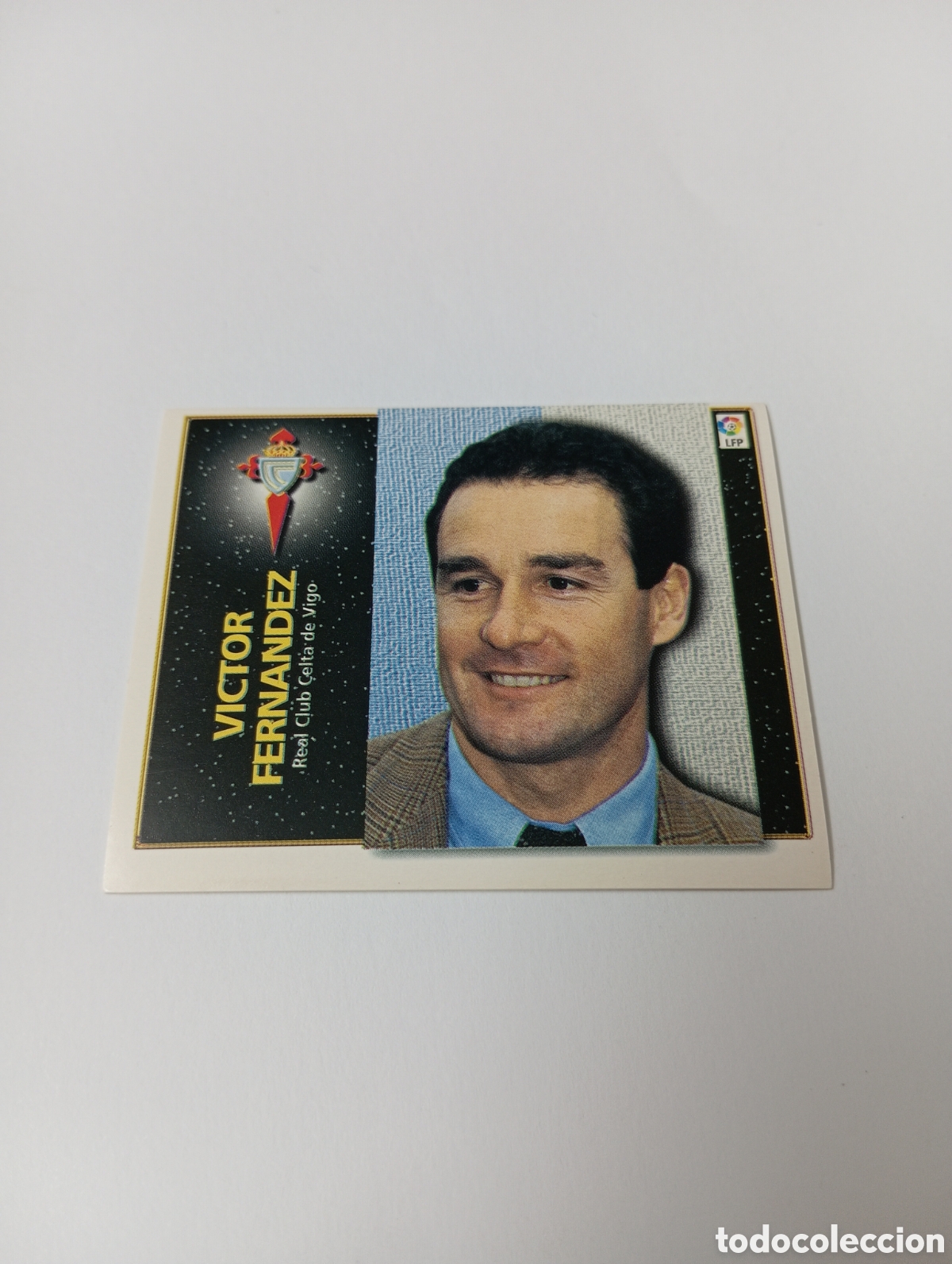 Cromos de F&uacute;tbol: ENTRENADOR V&Iacute;CTOR FERN&Aacute;NDEZ Celta Liga Este 1998 1999 NUEVO SIN PEGAR 98 99