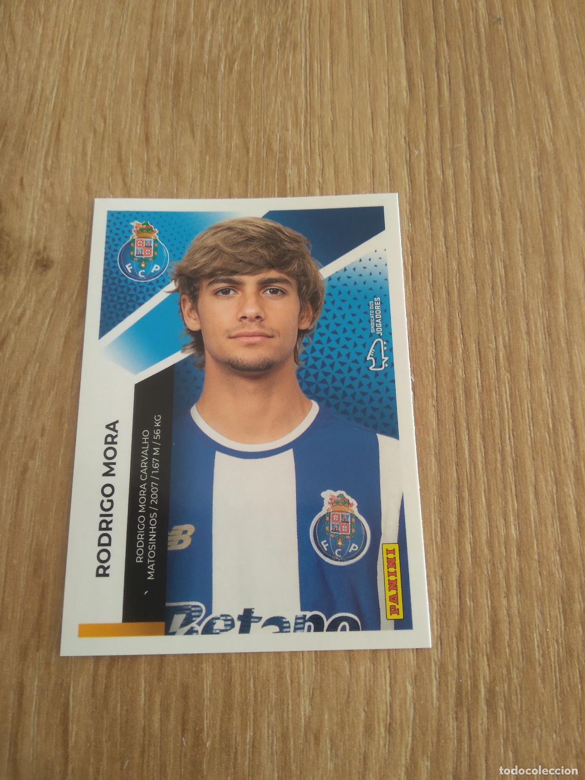 Cartes &agrave; collectionner de Football: 260 RODRIGO MORA PORTO CROMO FUTBOL PANINI LIGA PORTUGAL 25-26 FUTEBOL LIGA BETCLIC 2025-2026