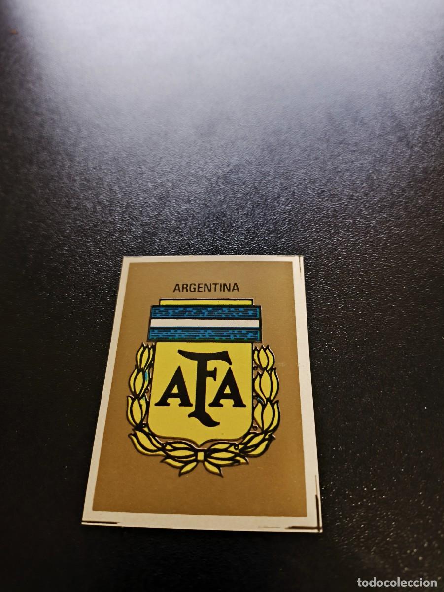 Cromos de F&uacute;tbol: ESCUDO BADGE ARGENTINA GOLD REYAUCA MUNDIAL ITALIA 1990 WORLD CUP NO ESTE PANINI