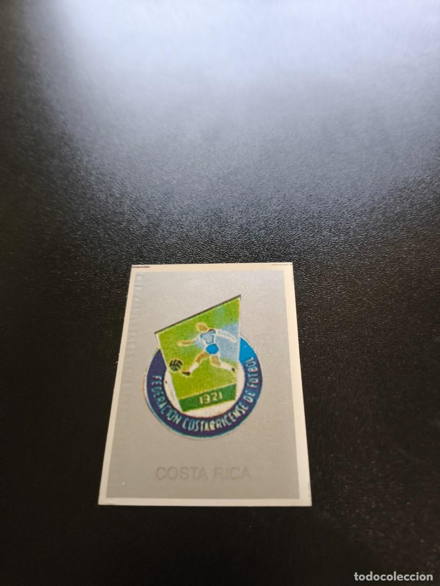 Cartes &agrave; collectionner de Football: ESCUDO BADGE COSTA RICA SILVER REYAUCA MUNDIAL ITALIA 1990 WORLD CUP NO ESTE PANINI