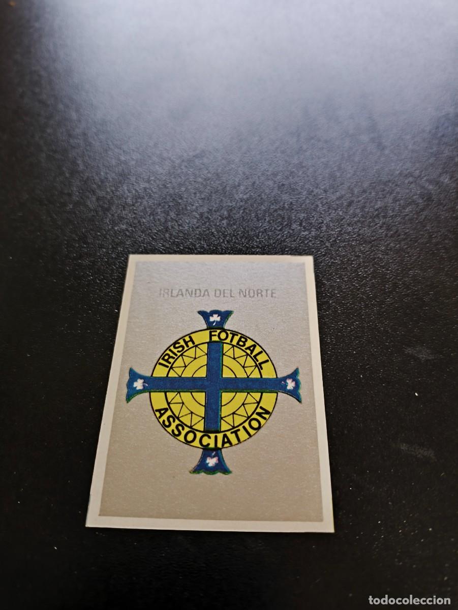 Figurine di Calcio: ESCUDO BADGE IRLANDA NORTE NORTH IRELAND SILVER REYAUCA MUNDIAL ITALIA 1990 WORLD CUP NO ESTE PANINI