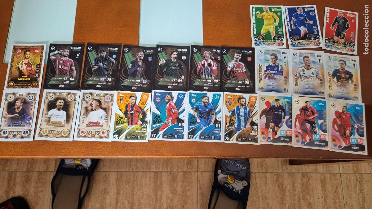 Fu&szlig;ball-Sticker: Lote de Match attacks de 23 cartas.