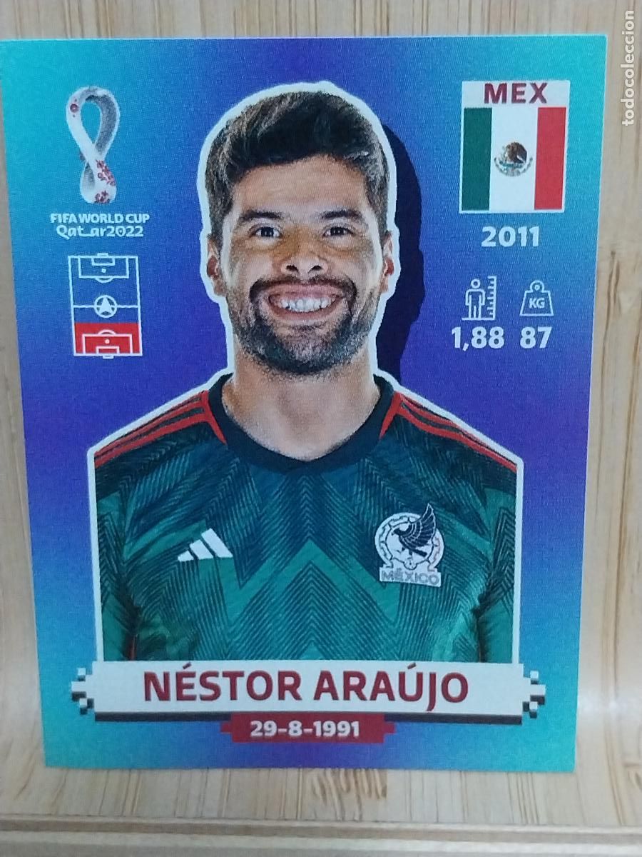 Cartes &agrave; collectionner de Football: ARAUJO MEXICO MEX 5 QATAR 2022 PANINI CROMO SIN PEGAR NUNCA ORIGINAL *