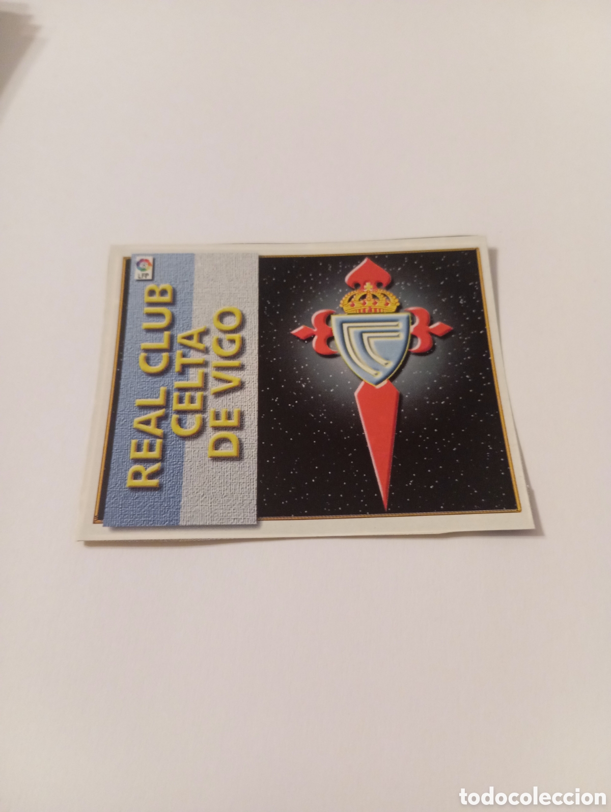 Cromos de F&uacute;tbol: ESCUDO Celta Liga Este 1998 1999 recortado 98 99