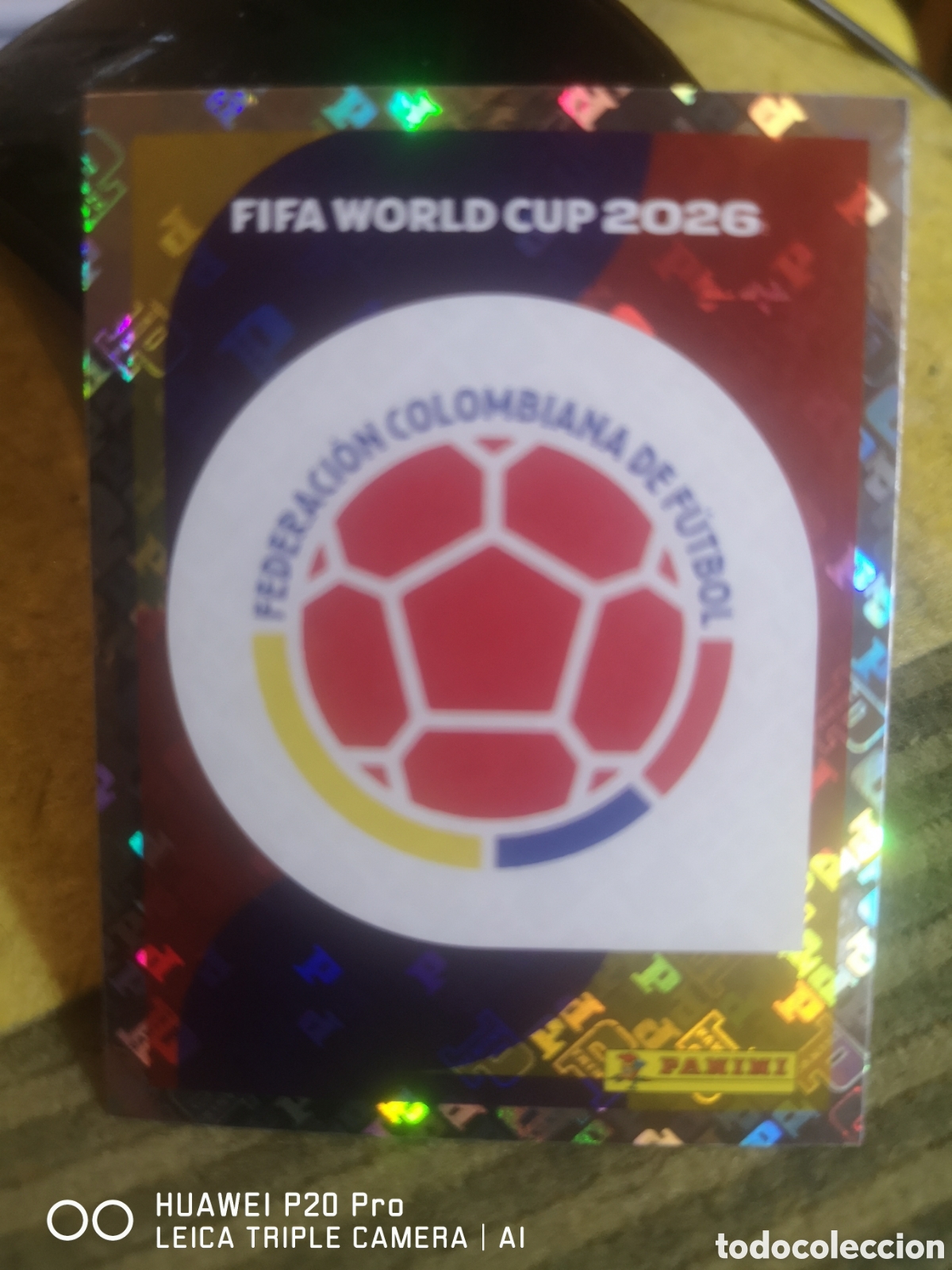 Cartes &agrave; collectionner de Football: MUNDIAL FIFA WORLD CUP 2026 STICKER ESCUDO LOGO COLOMBIA - COL 1