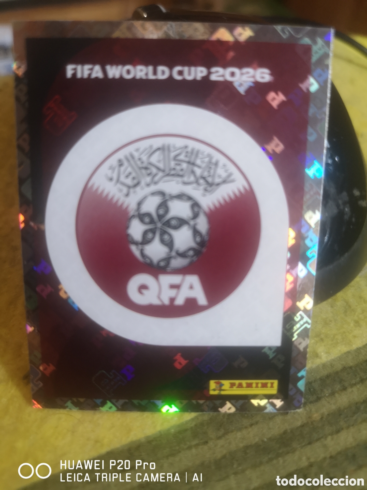 Cromos de F&uacute;tbol: MUNDIAL FIFA WORLD CUP 2026 STICKER ESCUDO LOGO QATAR - QAT 1