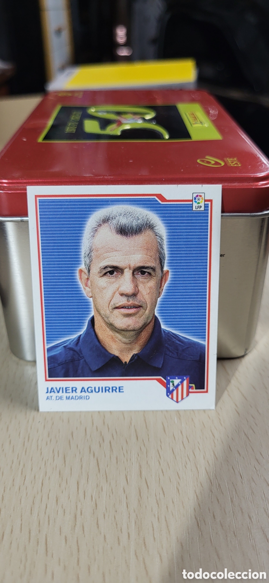 Football Stickers: JAVIER AGUIRRE ENTRENADOR ATLETICO DE MADRID LIGA 07 08 2007 2008 EDICIONES ESTE