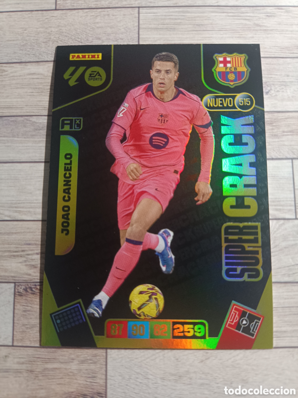 Fu&szlig;ball-Sticker: 515 JOAO CANCELO BARCELONA NUEVO SUPER CRACK ADRENALYN XL LIGA 2025 2026 PANINI 25 26